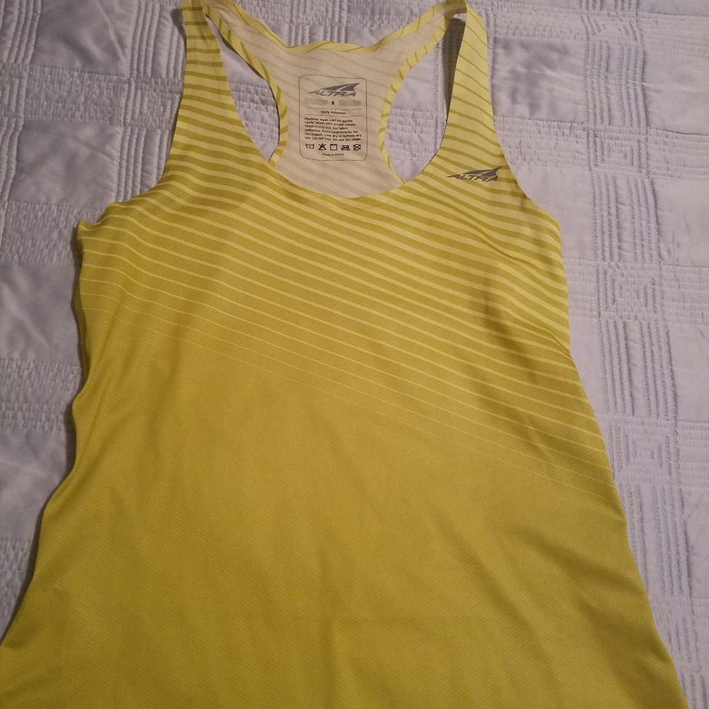 Altra running singlet